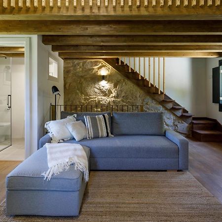 Hermoso Molino Restaurado A Pie Del Rio En Vigo Exterior foto